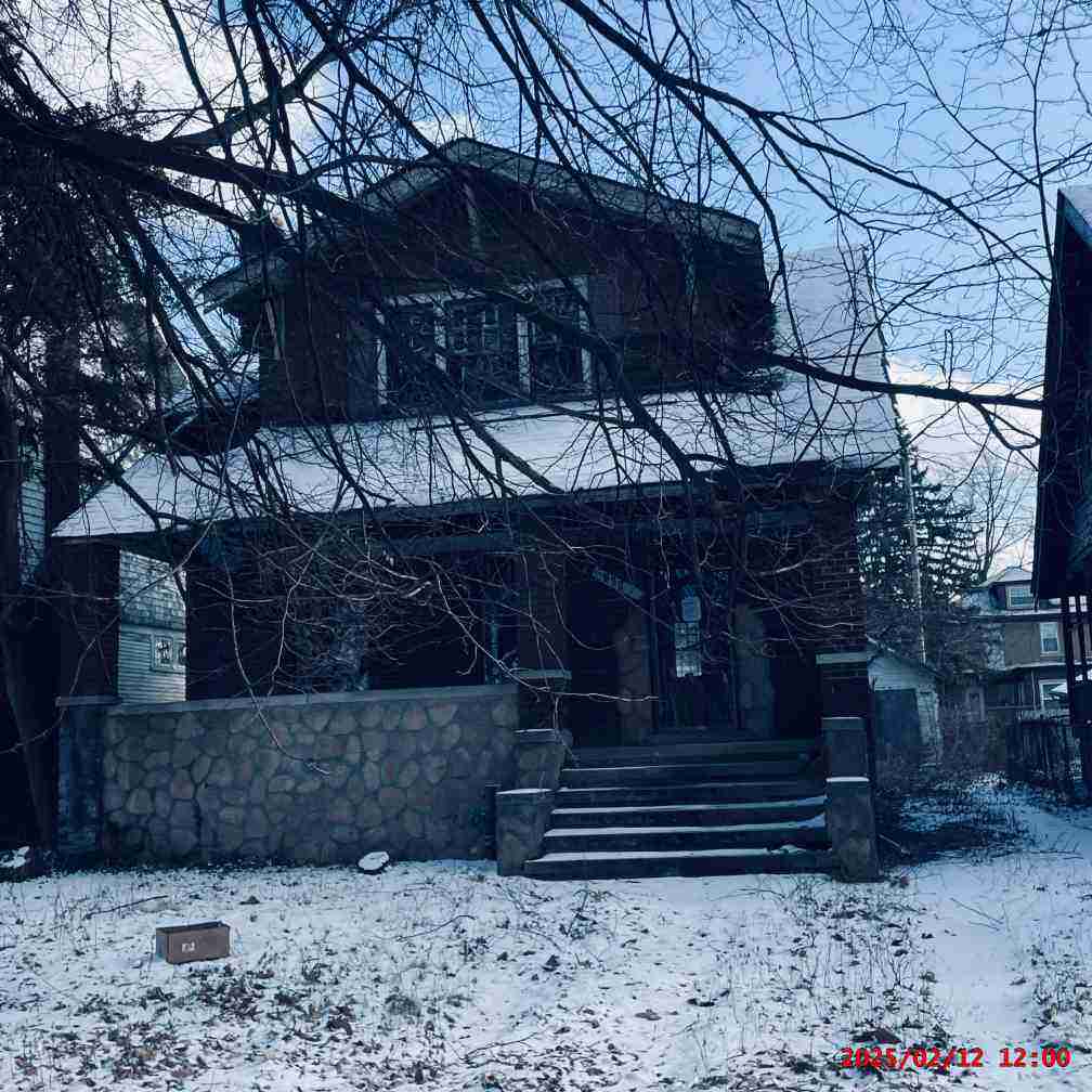 119 Cedarhurst Pl.jpg